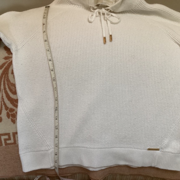 Michael Kors cream colored hoodie over the head size Med - Picture 8 of 13